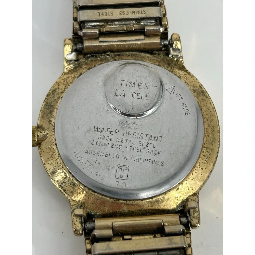 Vintage Mens Timex Quartz Watch Gold Color With Stainless Steel Band